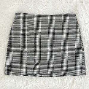 Banana Republic Houndstooth Mini Skirt